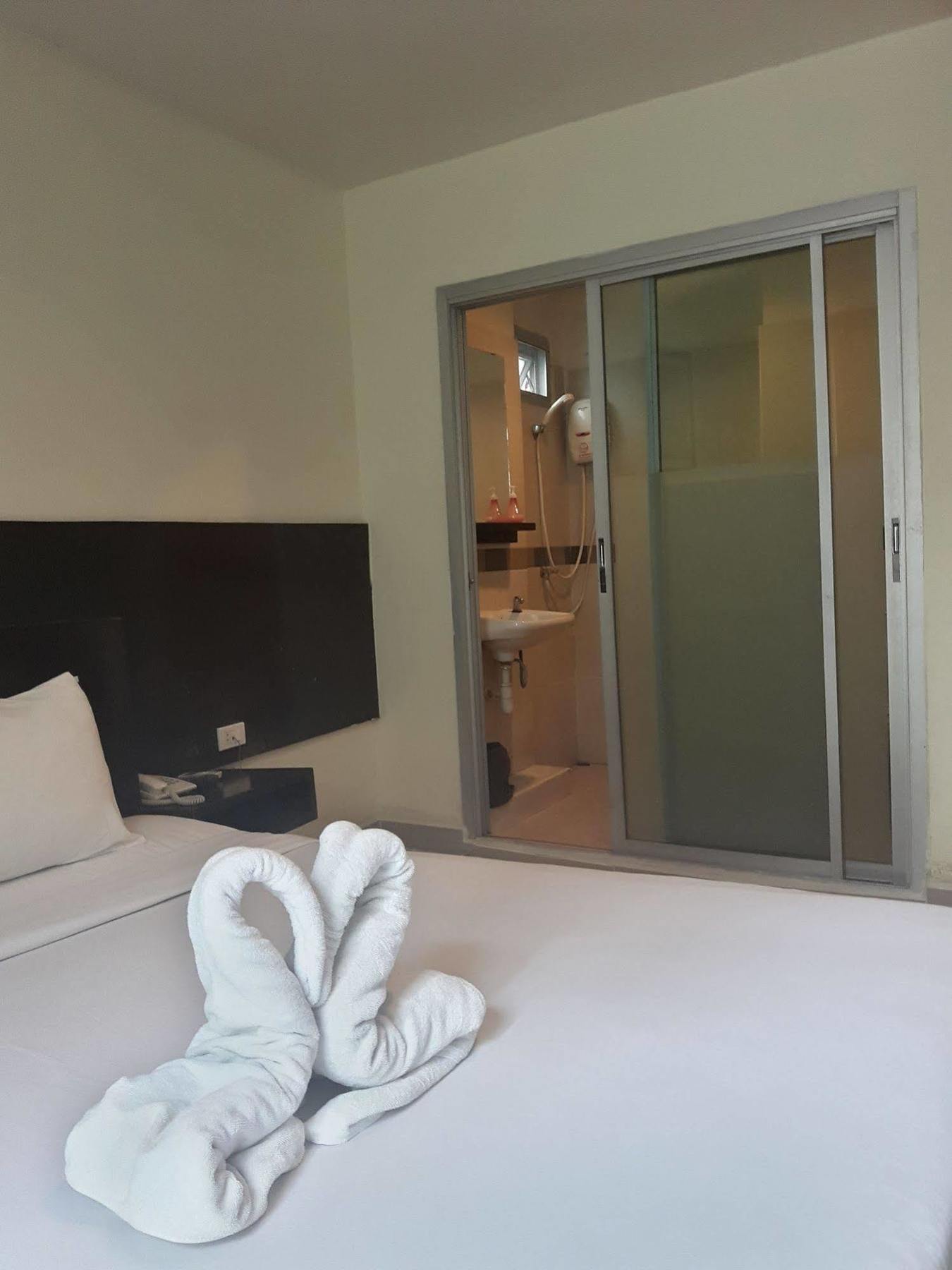 Hello Guest House 曼谷 外观 照片