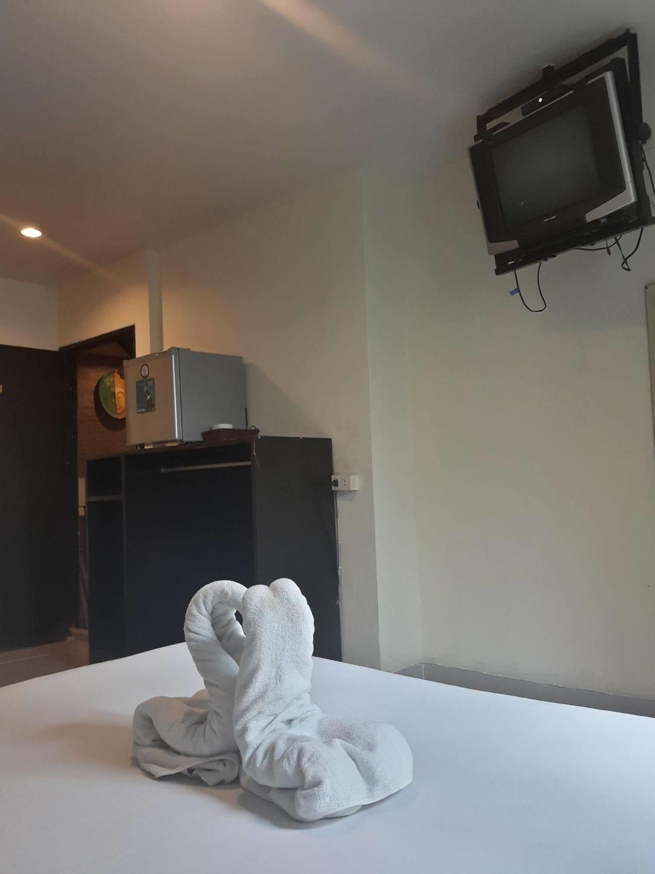 Hello Guest House 曼谷 外观 照片